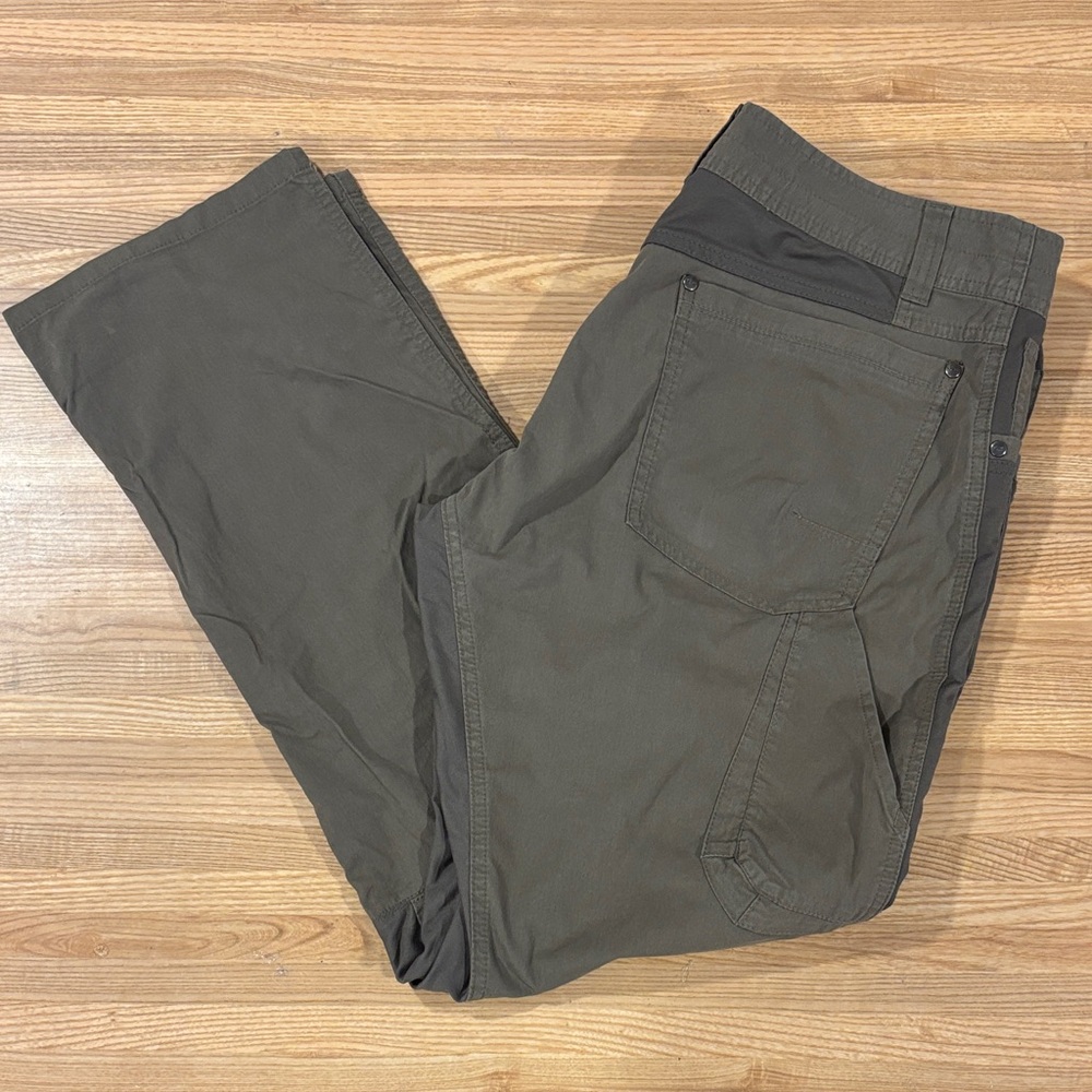 Kuhl Men's Cargo Pants in Brown Olive with Darker stretch Panels